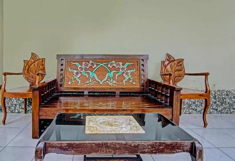 ホテル Oyo 91268 Homestay Bu Erma Syariah