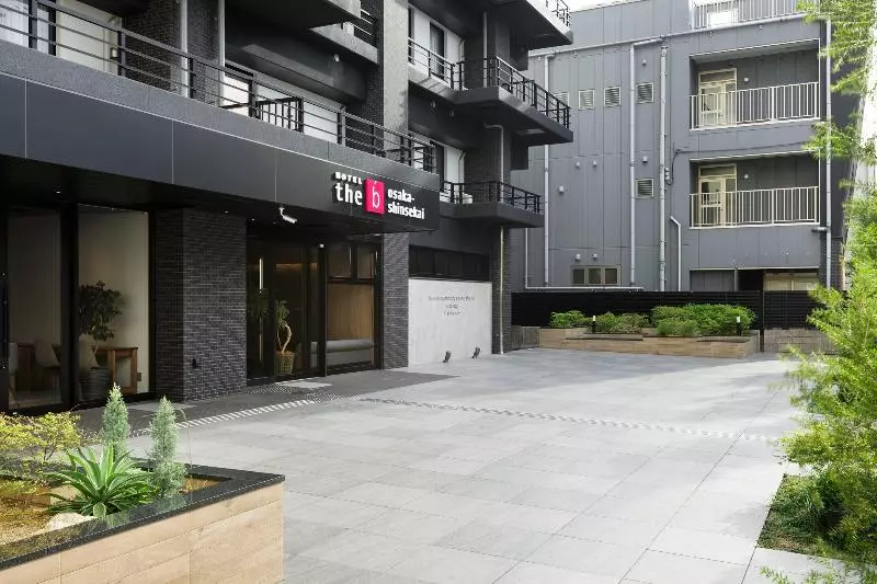 هتل The B Osaka Shinsekai