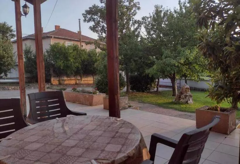 پانسیون Shale Apartments And Rooms