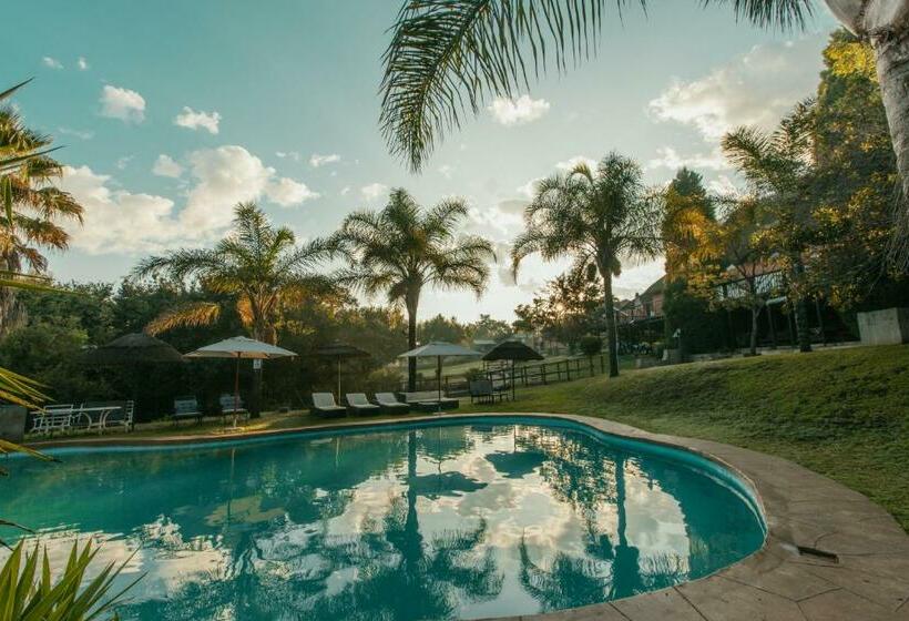 منتجع Pecan Bush Lodge