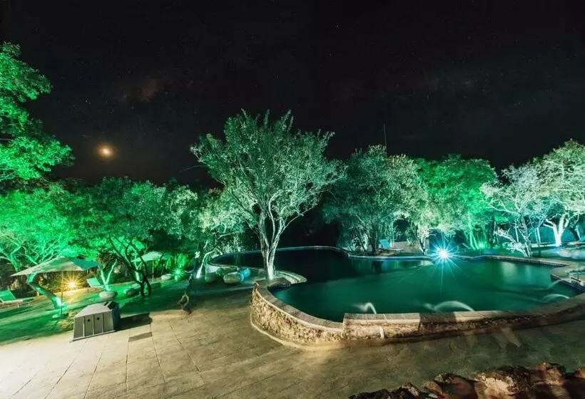 Lomakeskus Pecan Bush Lodge