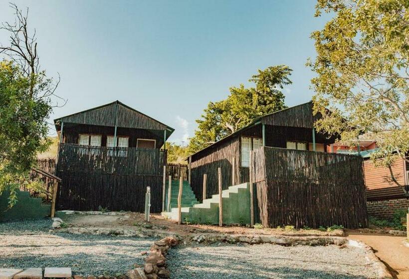 منتجع Pecan Bush Lodge