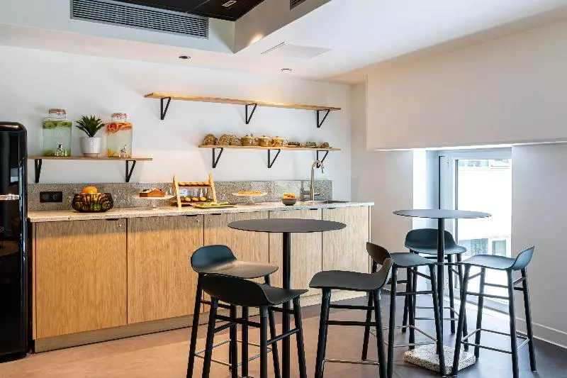 ホテル Best Western Mtreize Paris Asnieres