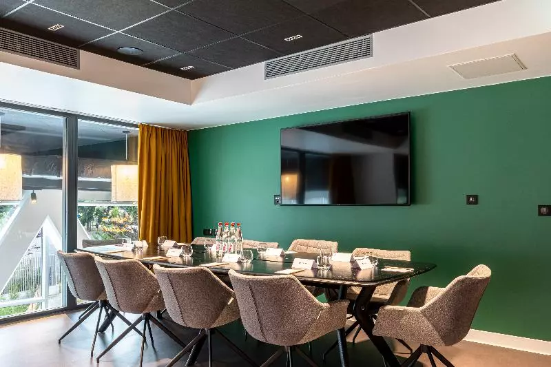 ホテル Best Western Mtreize Paris Asnieres