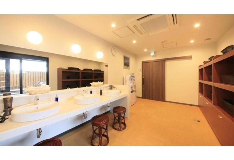 בית מלון כפרי Coonel Inn   Vacation Stay 33523v