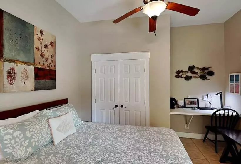 Mustang Isle Beach Bungalow 2