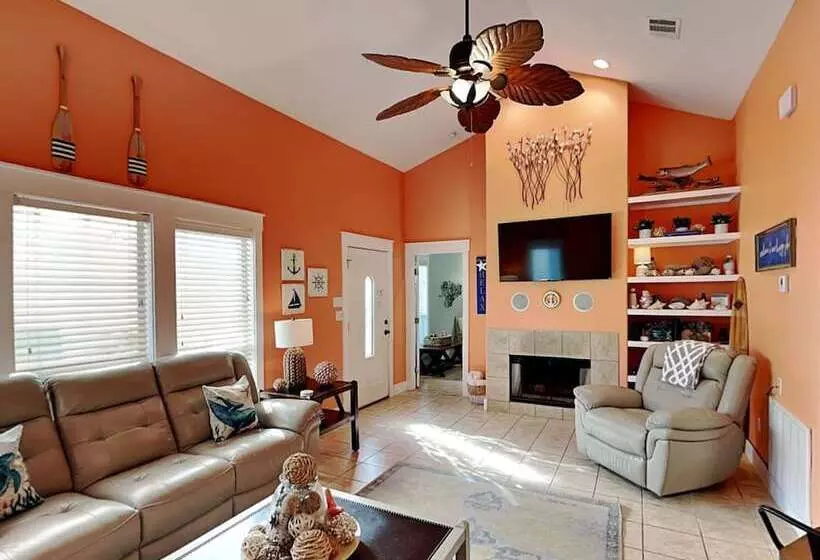 Mustang Isle Beach Bungalow 2