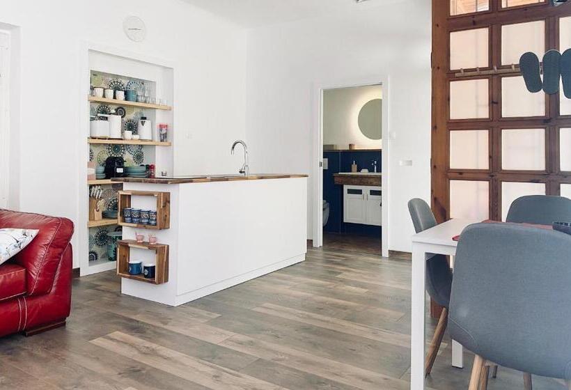 Esther S Studio Keszthely