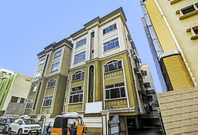 فندق Capital O Samrat Palace Near Nampally Station