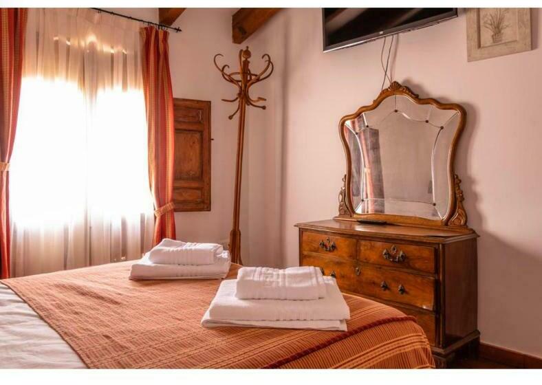 فندق Casa Rural Luciano