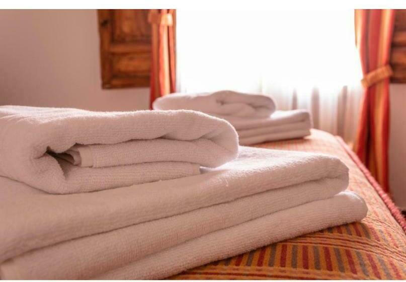 فندق Casa Rural Luciano