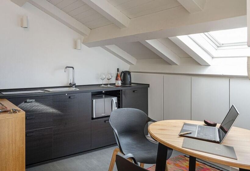 Design Apartment With Terrace By Wonderful Italy