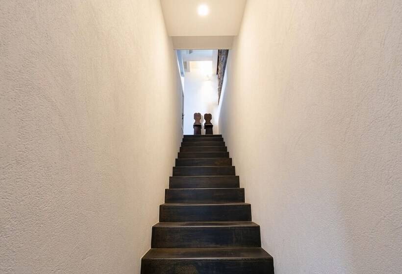 Design Apartment With Terrace By Wonderful Italy