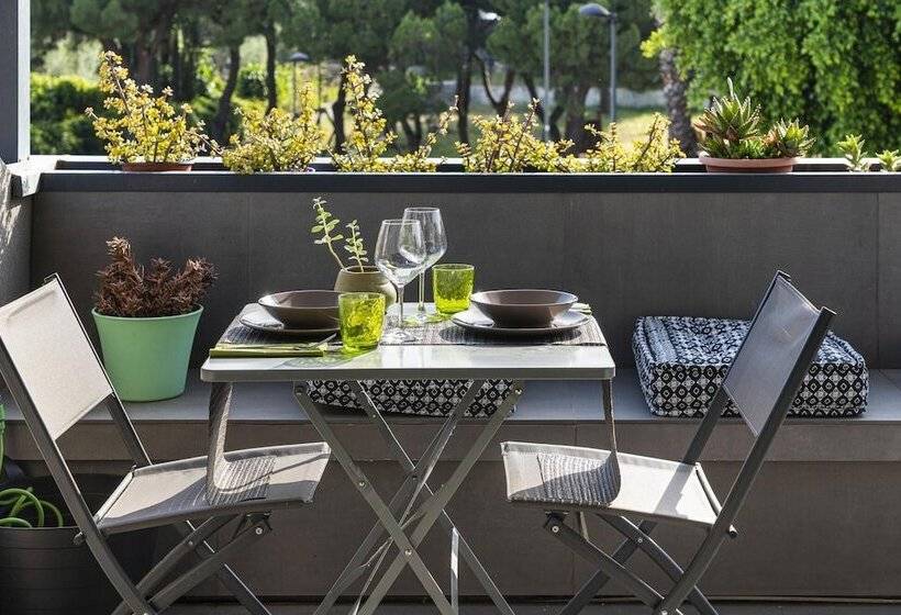 Design Apartment With Terrace By Wonderful Italy