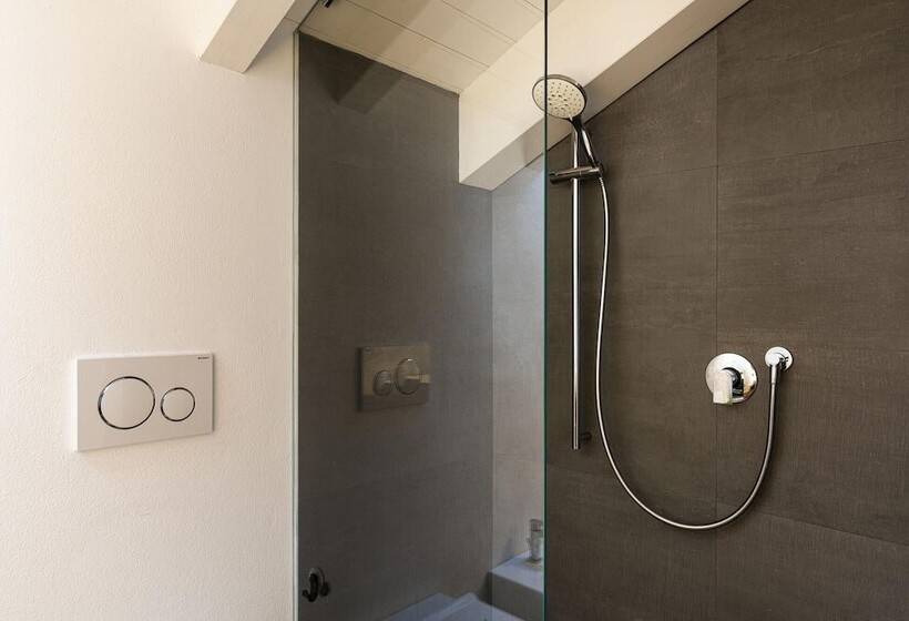 Design Apartment With Terrace By Wonderful Italy