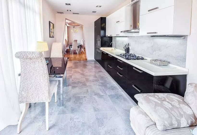 Hb Apartments Besik