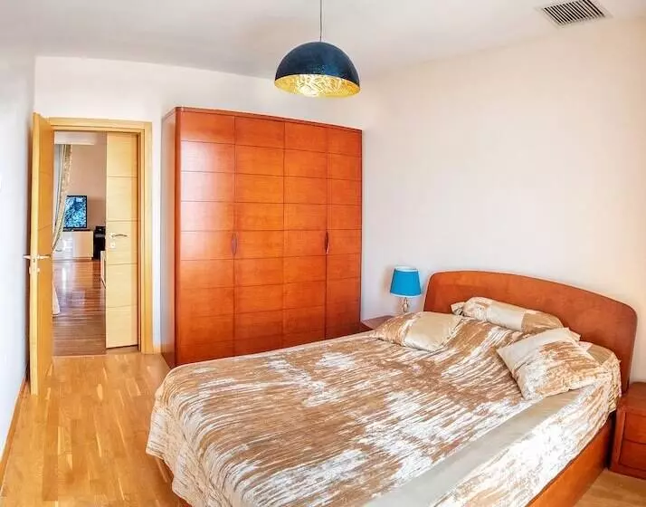 Hb Apartments Besik