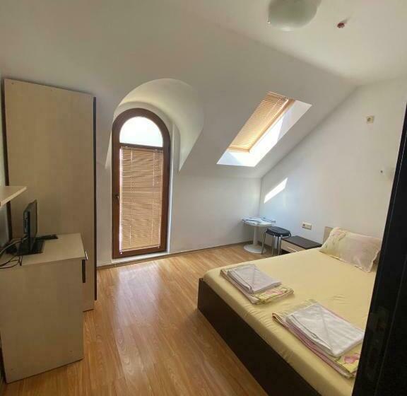 هتل къща за гости деневи