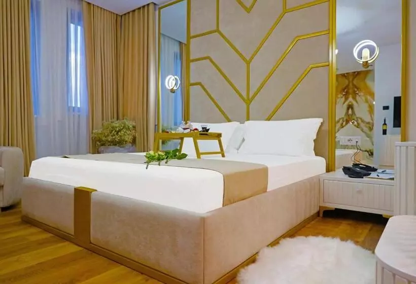Mark Hotel Tirana