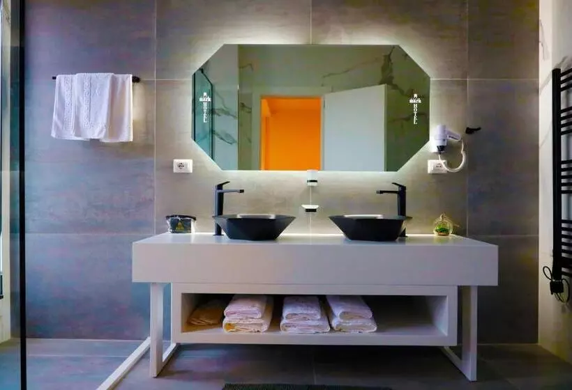 Mark Hotel Tirana