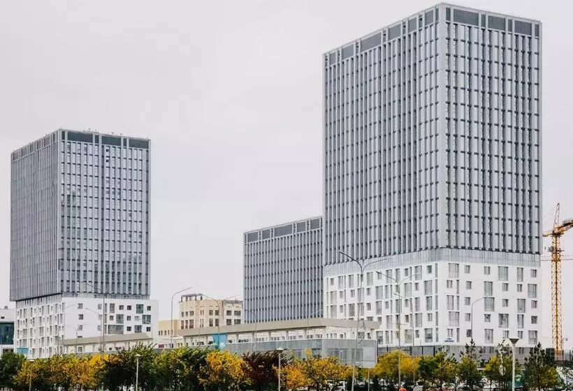 Orynbor Towers