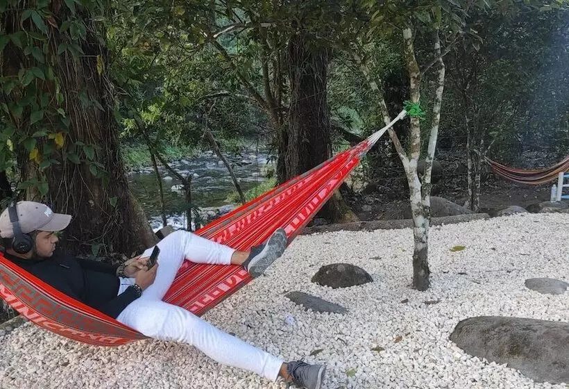 پانسیون Lechuza River Campingcamping House