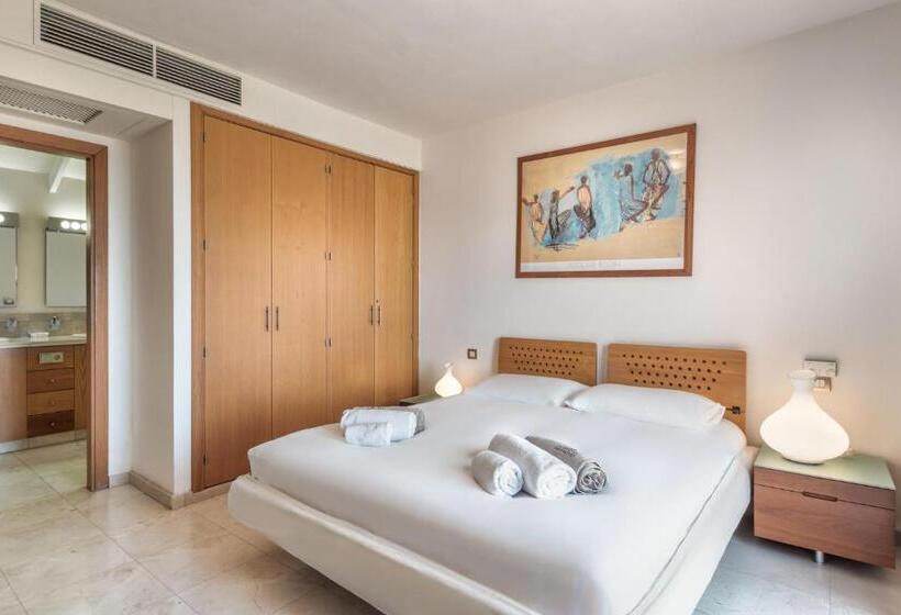 Romen 2 2 Penthouse Sea View & Jacuzzi 2b