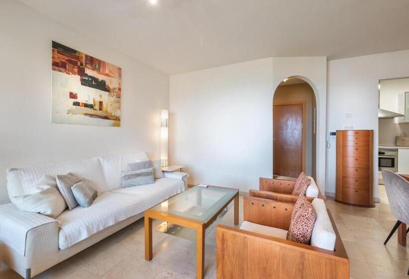 Romen 2 2 Penthouse Sea View & Jacuzzi 2b