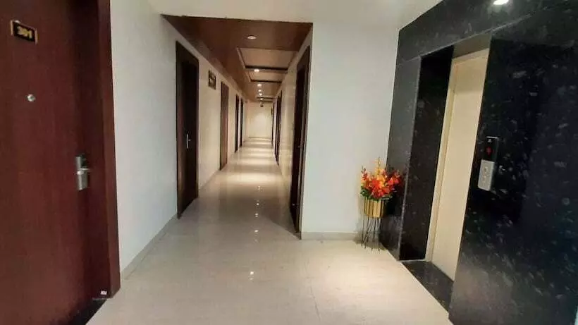 Sparsh Hotel & Resort By Spree