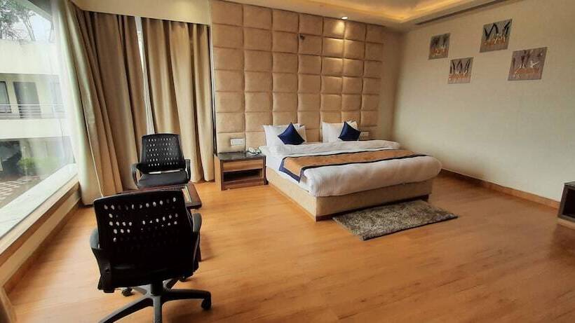 Sparsh Hotel & Resort By Spree