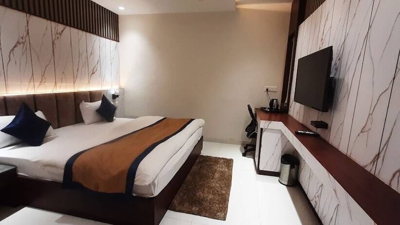 Sparsh Hotel & Resort By Spree