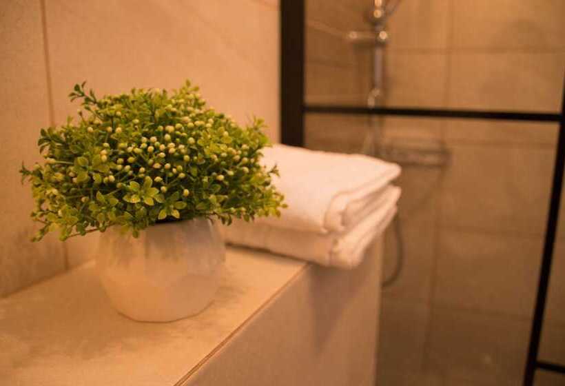 Пансион Bobocel Villa