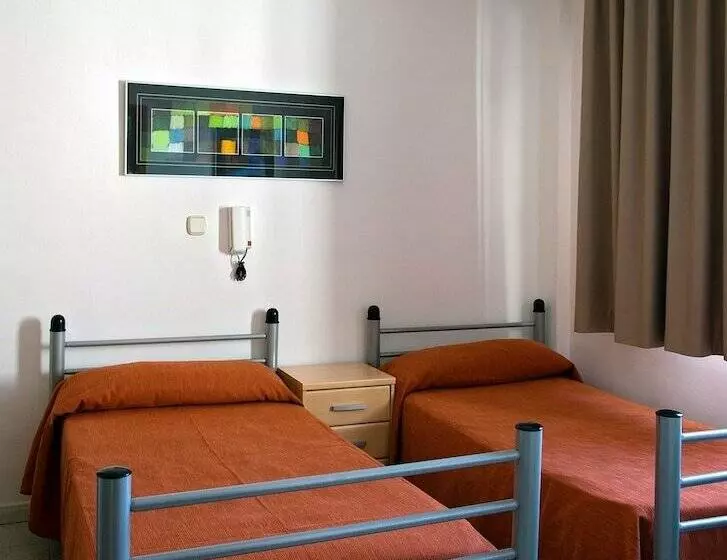 Albergue Inturjoven Víznar   Hostel