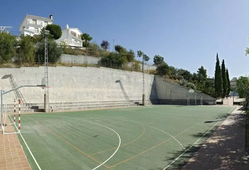 Albergue Inturjoven Víznar   Hostel
