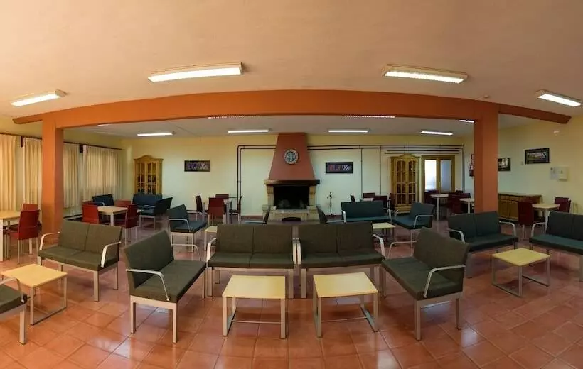 Albergue Inturjoven Víznar   Hostel