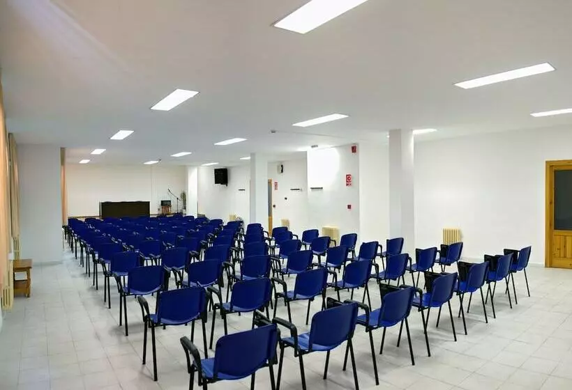 Albergue Inturjoven Víznar   Hostel