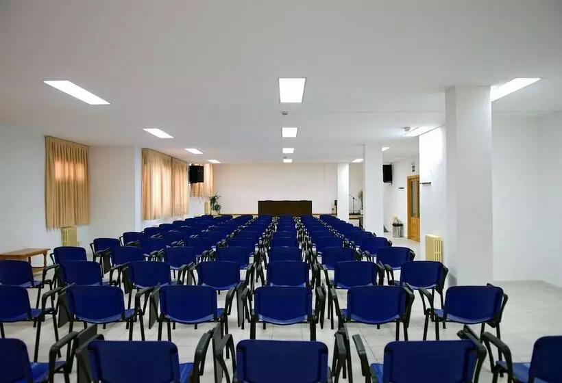 Albergue Inturjoven Víznar   Hostel