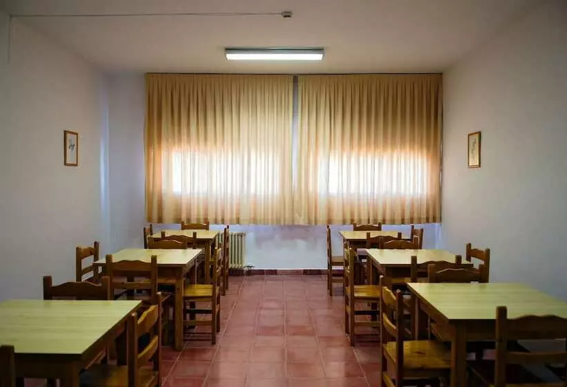 Albergue Inturjoven Víznar   Hostel