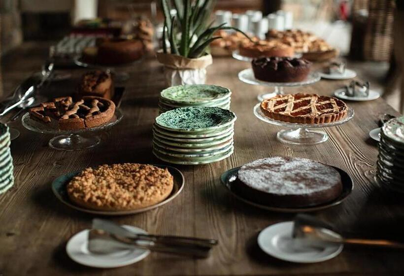 Aquapetra Resort & Spa