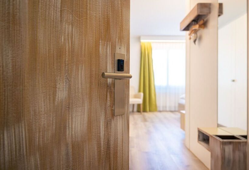 Garni Hotel Torkelbündte