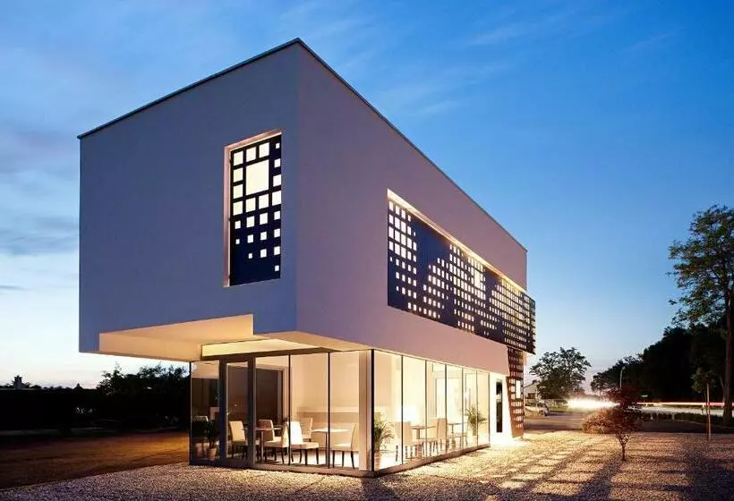 Hotel Caldor   24h Self Check In