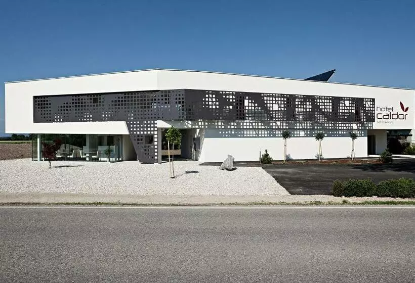 Hotel Caldor   24h Self Check In