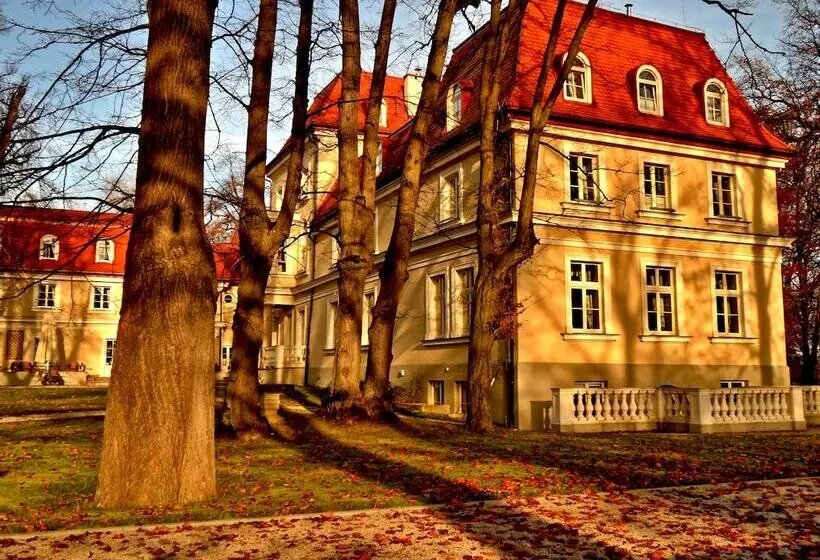 ホテル Dwor Sierakow