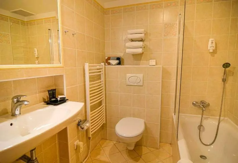 هتل Galant Lednice