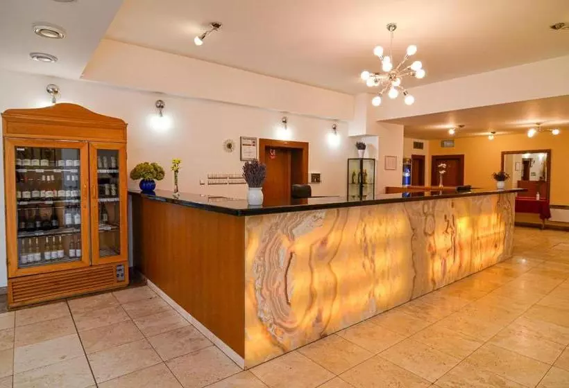 هتل Galant Lednice