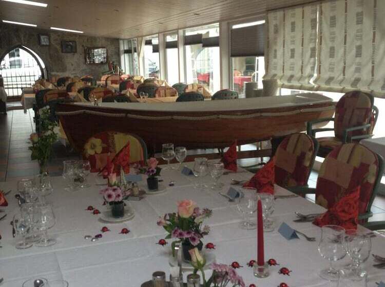 酒店 Hôtel Du Port   Free Parking   Breakfast Included