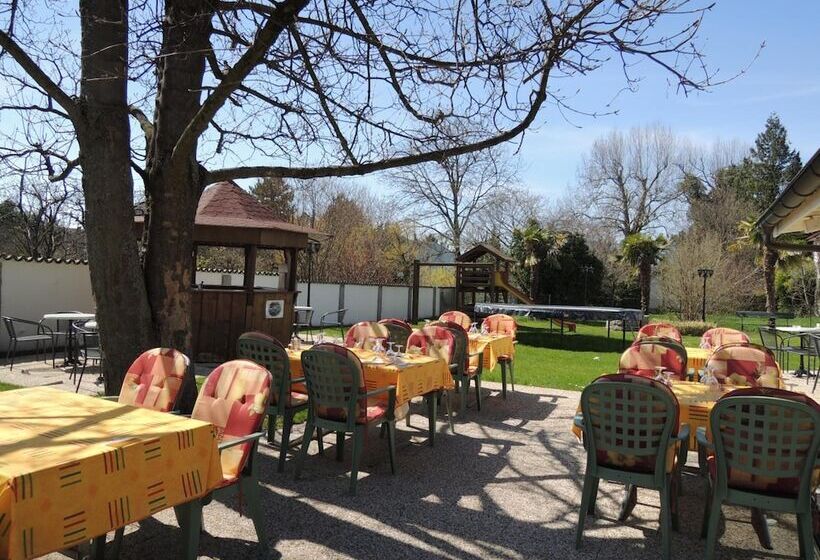 酒店 Hôtel Du Port   Free Parking   Breakfast Included