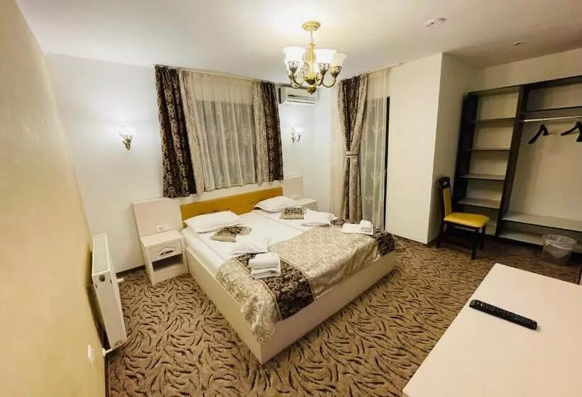 هتل Pensiunea Ianis Piatra Neamt