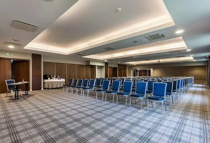 Отель Spa Dr Irena Eris Wzgorza Dylewskie