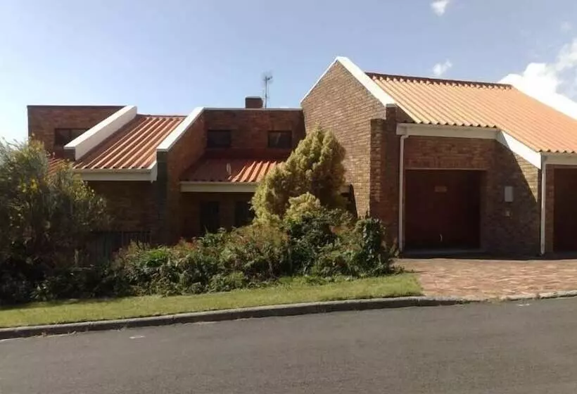 ペンション Cloud No9 Guesthouse